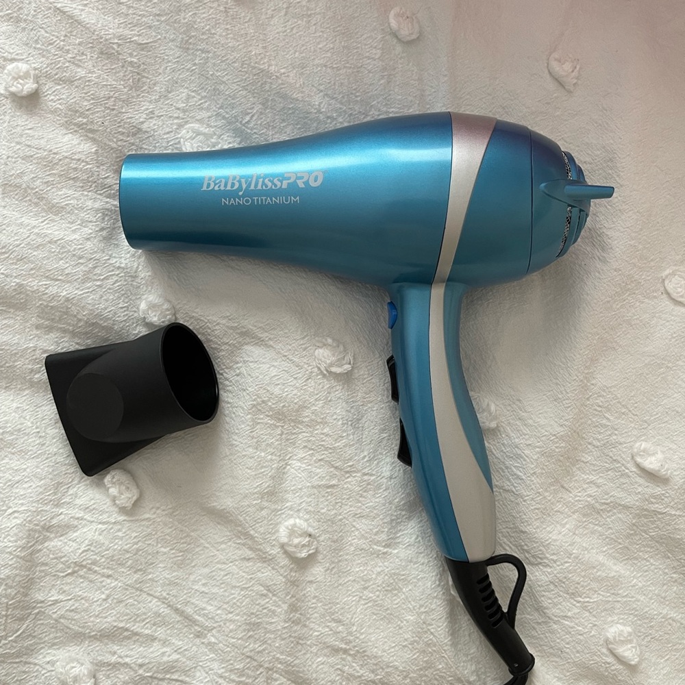 Babyliss PRO hair dryer